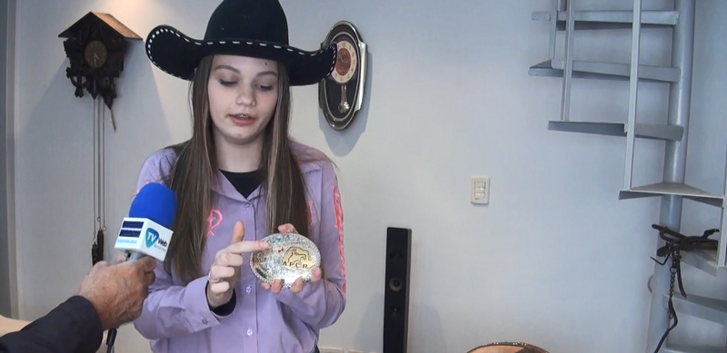 JOVEM IZABELA RUBY CONQUISTA CAMPEONATOS DE RÉDEA NO PARANÁ